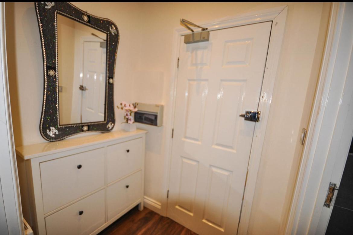 Luxurious 2 Bed Apartment Bedford Esterno foto